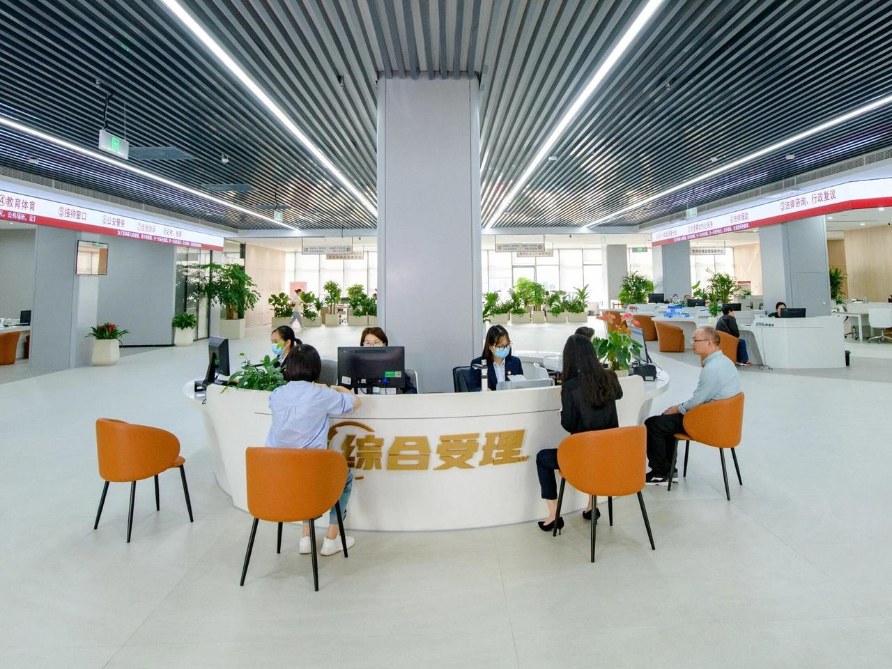 一站解忧，综治中心调顺群众“烦心事”