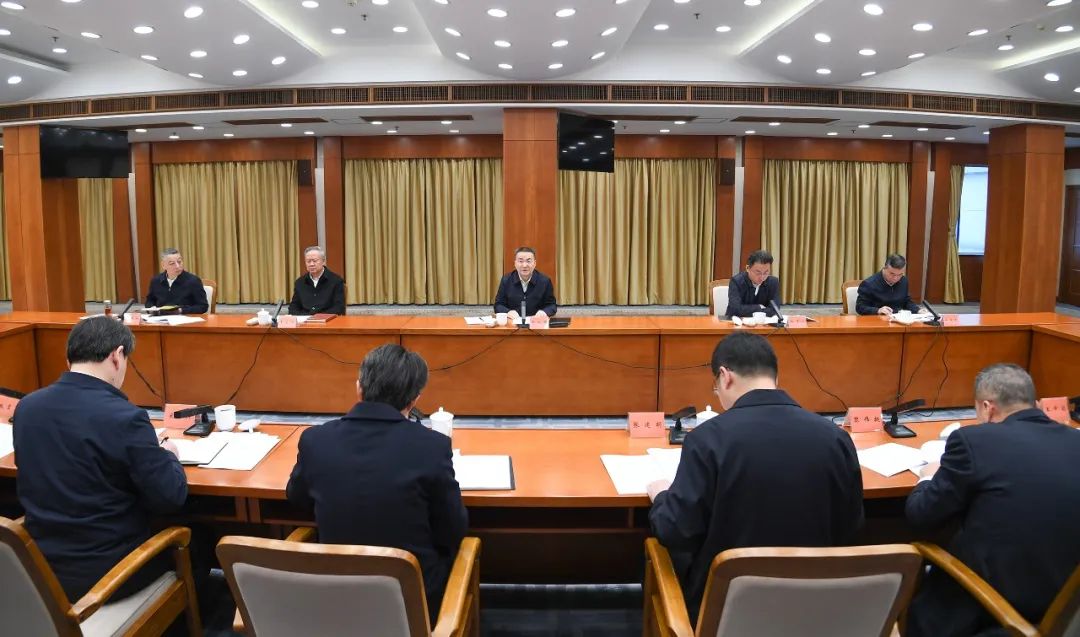 省委政法委员会召开全体会议 传达学习全国两会精神