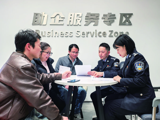 创新打造“椅路平安”专项服务机制