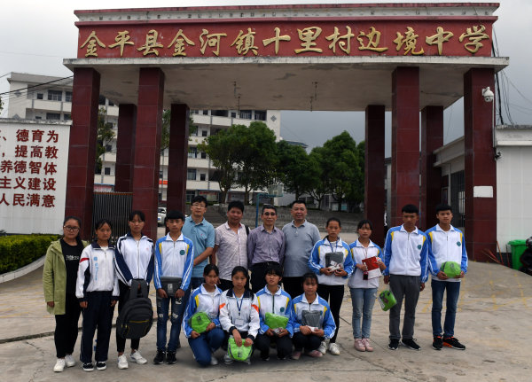 花甲之年的建德老人,牵挂云南金平的乡亲已有30多年  br />这次,他和
